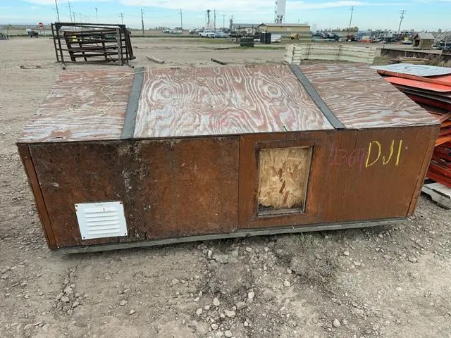 Chicken hutch