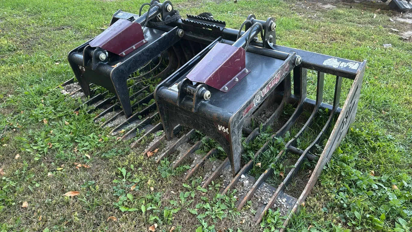 Viring VC60 84" HD Rock grapple w/ skid steer quick attach