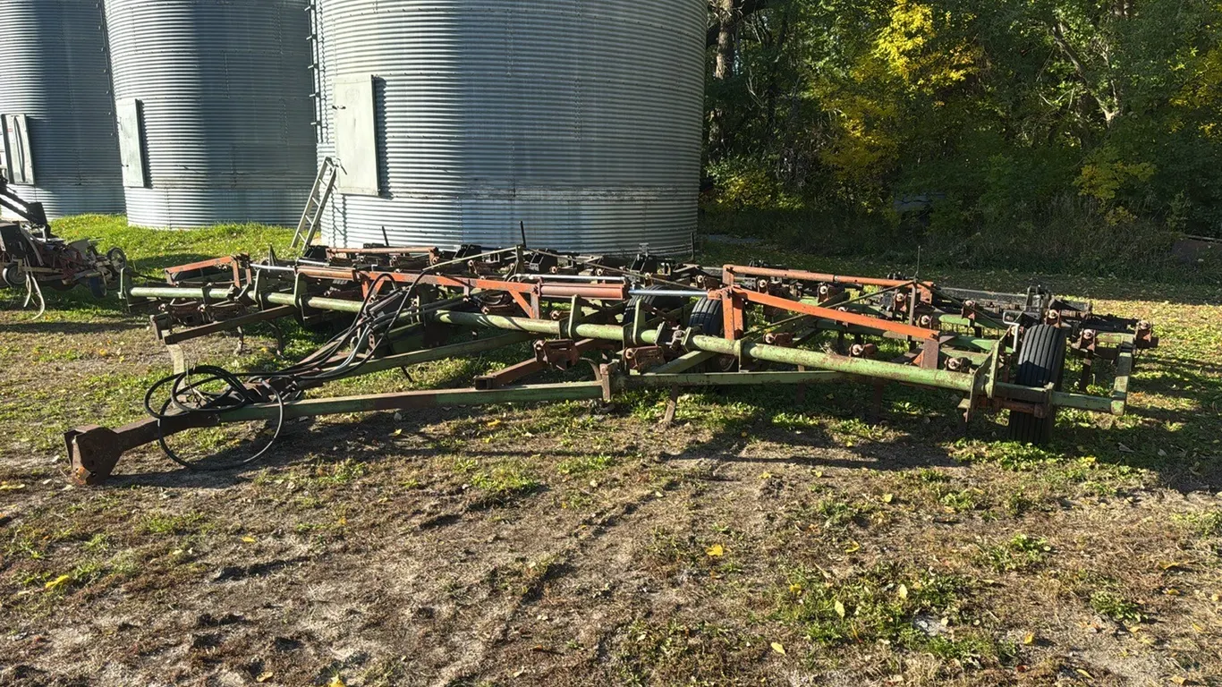 John Deere 30’ cultivator