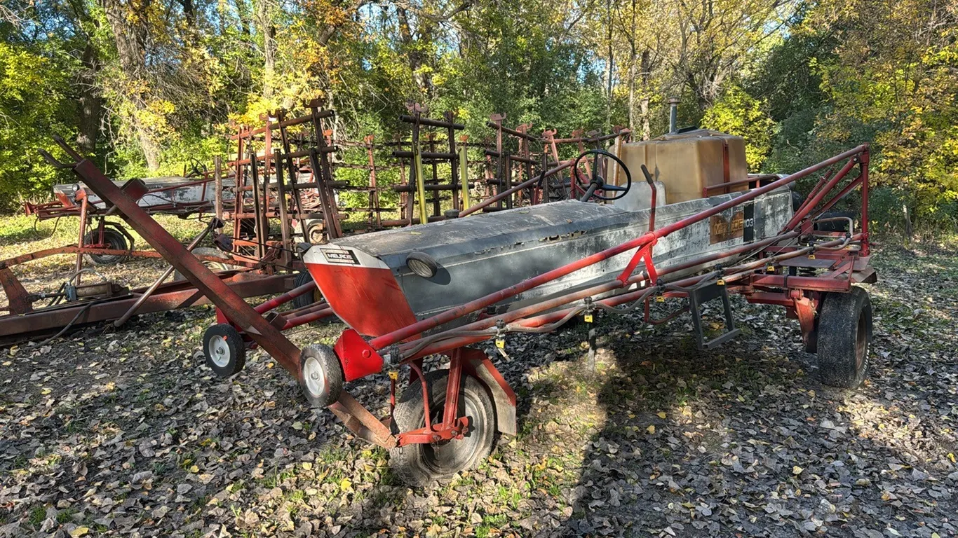 Melroe 103 30’ Spra-Coupe (Non-Running)