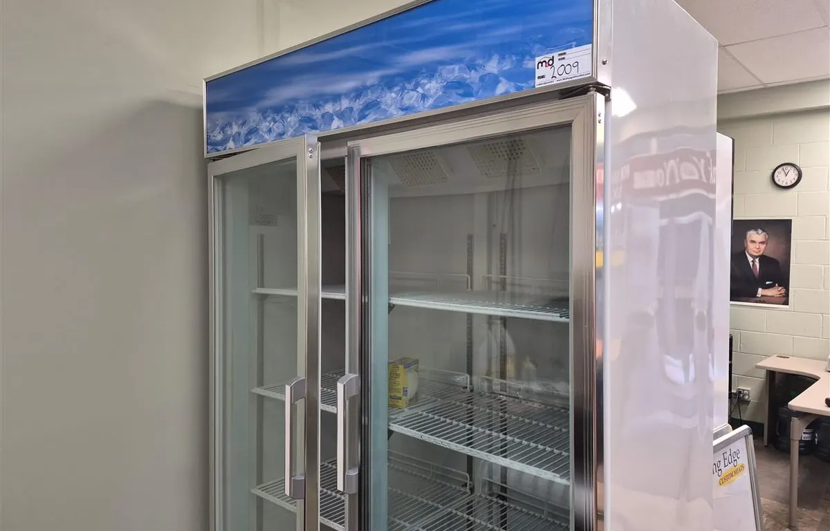 Kelvinator KCGM27FW Glass Door Freezer
UNRESERVED