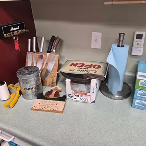 Cuisinart Knife Block & Household Assortment
 UNRESERVED