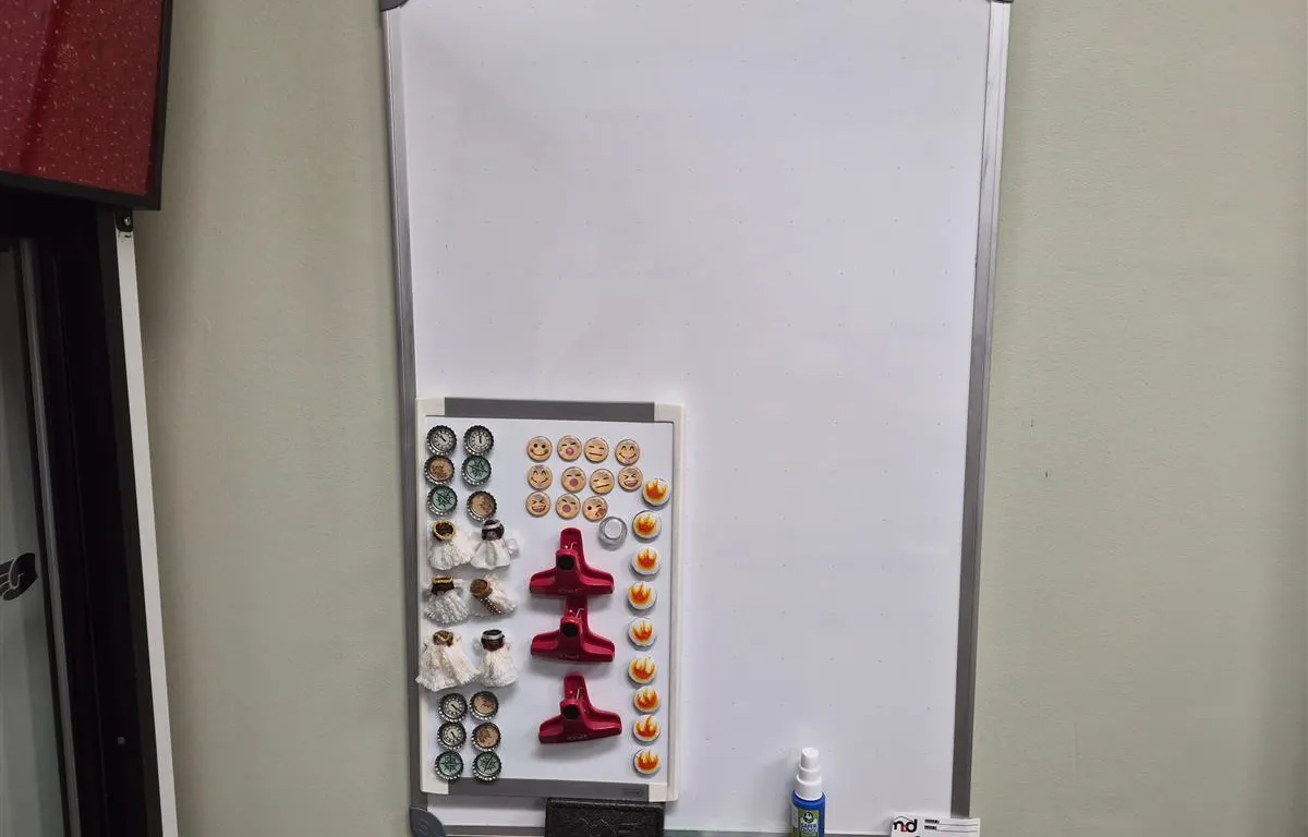 Wall-Mounted Whiteboard Set
UNRESERVED