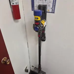 Dyson V7 Motorhead Origin Cordless Vacuum
 UNRESERVED