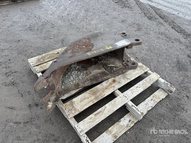 13 in Backhoe Rear Bucket