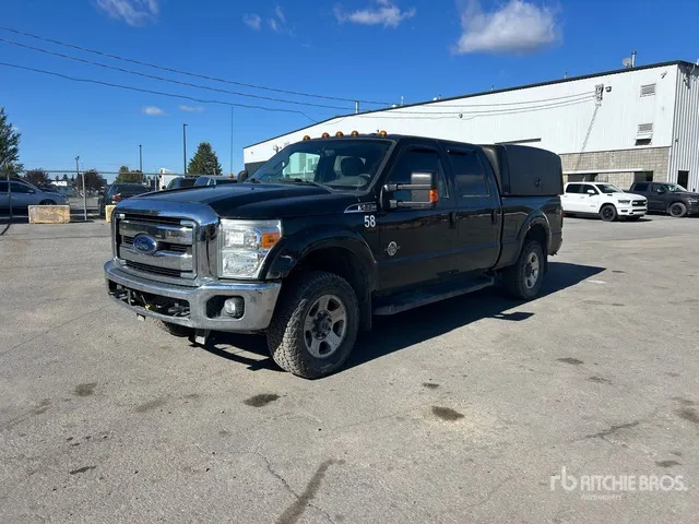 2014 Ford F-250 XLT 4x4 Crew Cab Pickup