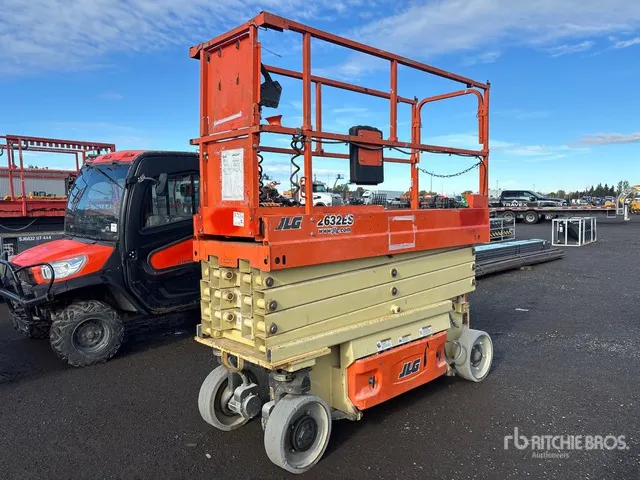 2016 JLG 2632ES Electric Scissor Lift