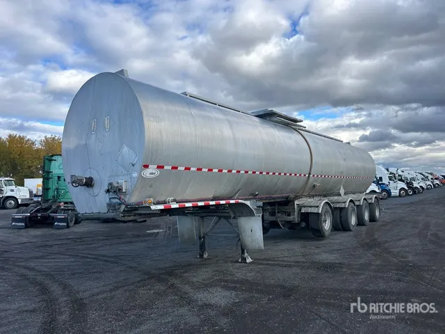 2012 Bedard 46000 L Quad/A Tanker Trailer