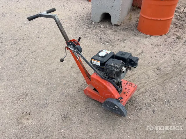 2008 Husqvarna MG8 Concrete Saw