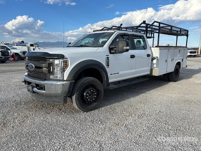 2019 Ford F-550 XL 4x4 Crew Cab Utility Truck