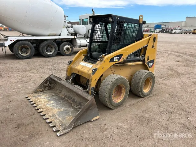 2013 Cat 236B3 Two-Speed Skid Steer Loader