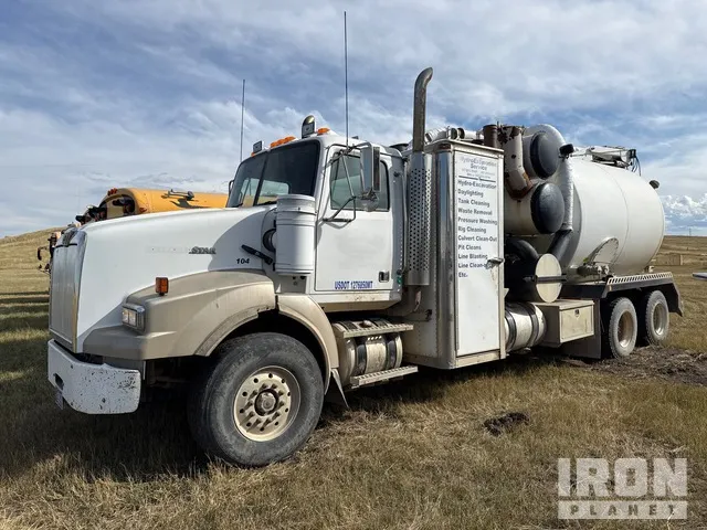 2010 Delta on 2010 Western Star 4900 SA 6x4 Vacuum Tanker Truck