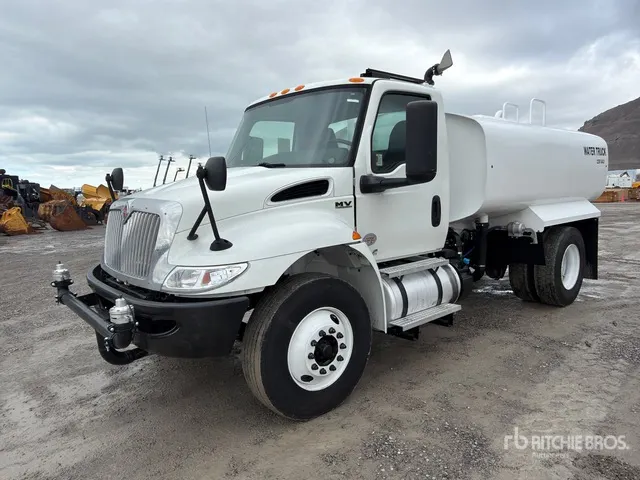 2019 International MV607 2250 gal 4x2 Water Truck
