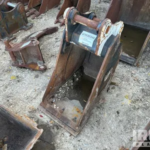 Werk-Brau MNHD18 18 in 0.80 m3 Cleanup Excavator Bucket - Fits Cat 308
