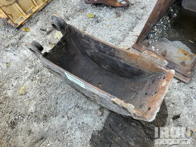 Cat 12 in Cleanup Excavator Bucket