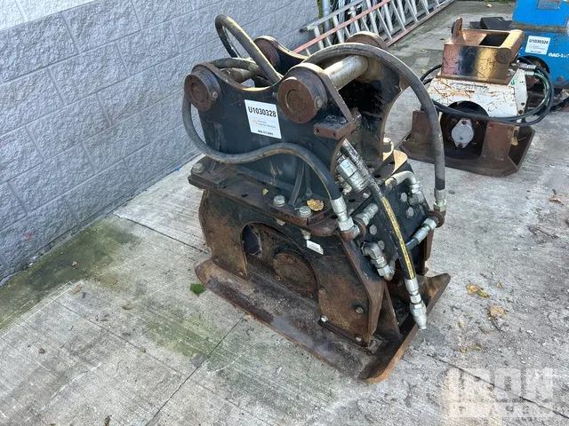 Cat CVP-40 23 in Plate Compactor Attachment