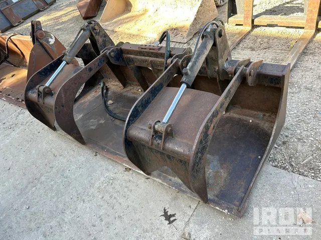 LF 78 in Skid Steer Grapple Bucket