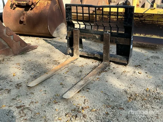 Cat 351-9371 45 in Skid Steer Forks - Fits Cat 351