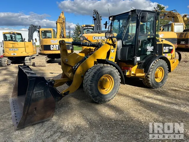 2018 Cat 906M Wheel Loader
