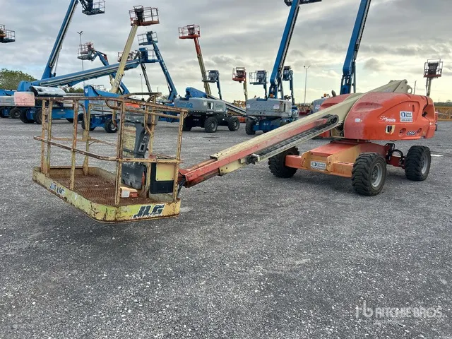 2004 JLG 400S 4WD Diesel Telescopic Boom Lift