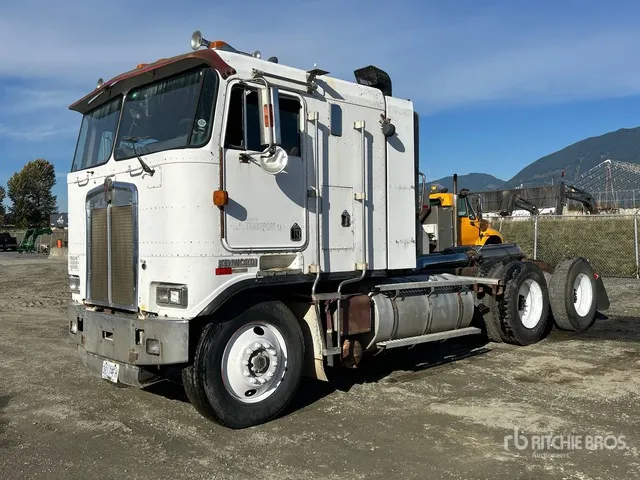 1986 Kenworth K100E 6x4 T/A Cabover w/ Sleeper