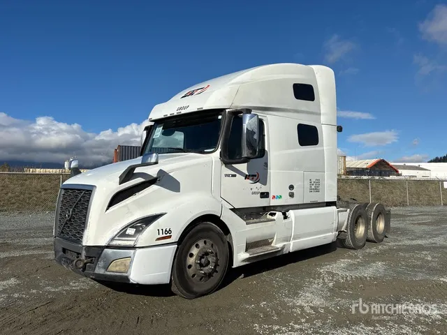 2020 Volvo VNL 6x4 T/A Sleeper Truck Tractor