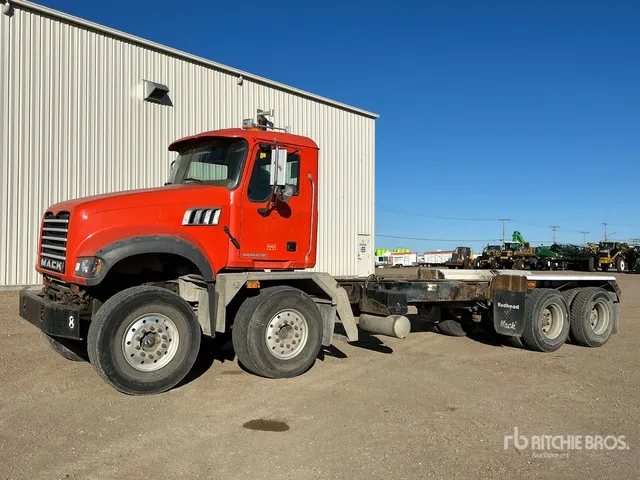 2009 Mack Granite 8x4 Twin-Steer Cab and Chassis
