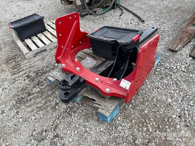 Hitch - Fits Case 540, 620, 645