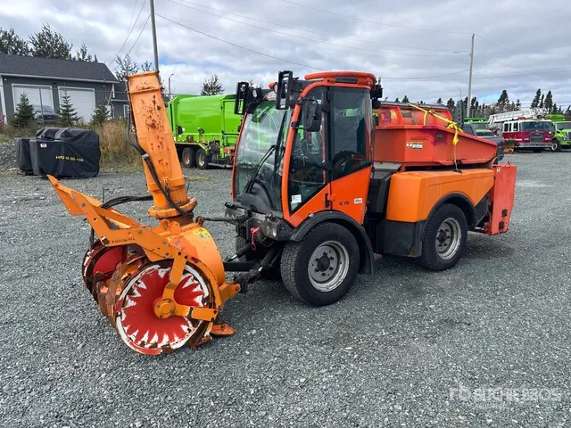 2022 Holder S75 Municipal Tractor