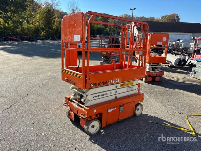 2021 Snorkel S3219E Electric Scissor Lift