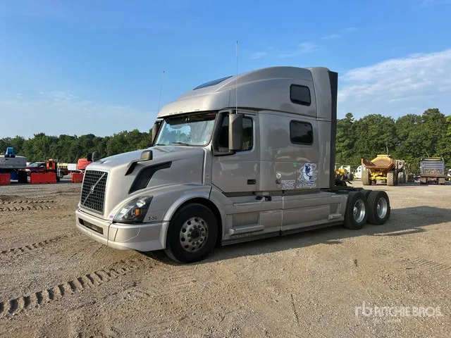 2017 Volvo VNL 6x4 T/A Sleeper Truck Tractor