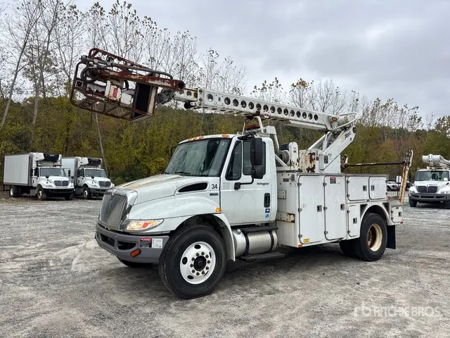 Altec AT40C 34 ft on 2013 International 4300 4x2 Cable Placer Bucket Truck