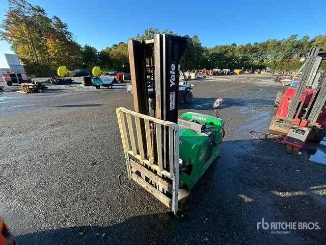 Yale 4000 lb Electric Forklift