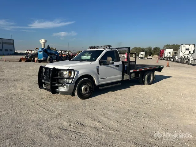 2019 Ford F-350 XL 4x2 Flatbed Truck