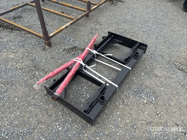 2026 GIYI GY-BF47 47 in Skid Steer Bale Spear (Unused)