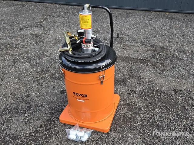 40L Air-Operated Grease Pump (Unused)
