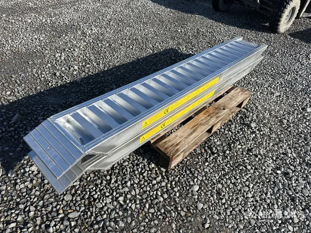 2025 6 Ton Aluminium Loading Ramps (Unused)