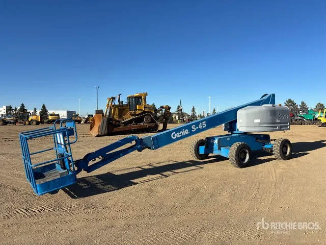 2004 Genie S45 4WD Diesel Telescopic Boom Lift