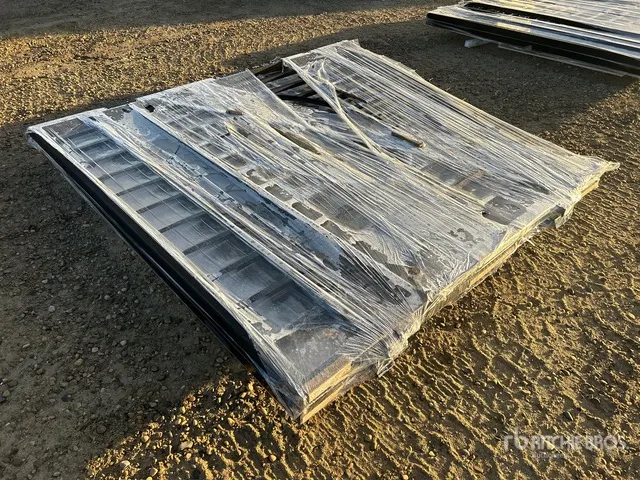 Suihe NG-14Eu-2&14D-1&14T-1 83 in x 94 in Wrought Iron Bi-Parting Driveway Gate (Unused)