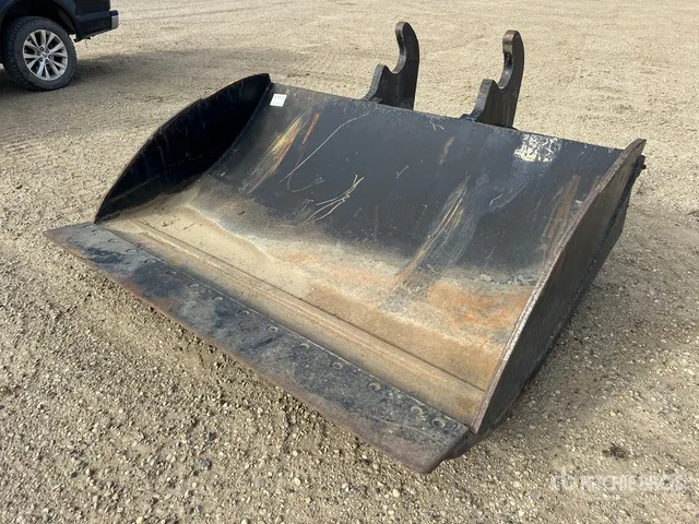 85 in Q/C Excavator Chuck Blade