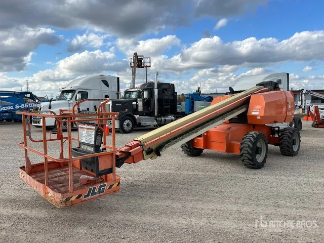 2012 JLG 600S 2WD Diesel Telescopic Boom Lift