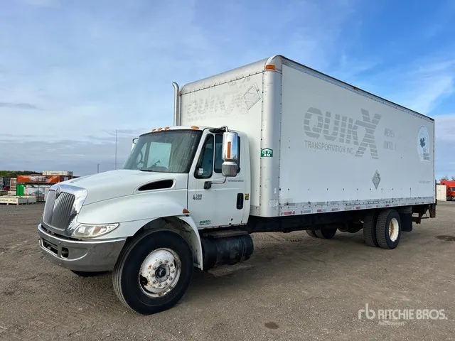 2007 International 4300 4x2 Van Truck
