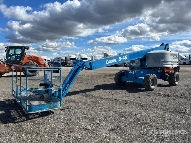 2015 Genie S45 4WD Diesel Telescopic Boom Lift
