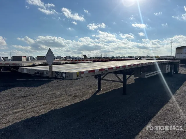 2020 Wilson Roadbrute 53 ft T/A Spread Axle Flatbed Trailer