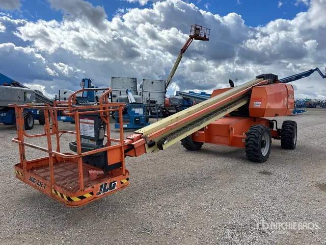 2012 JLG 600S 4WD Diesel Telescopic Boom Lift