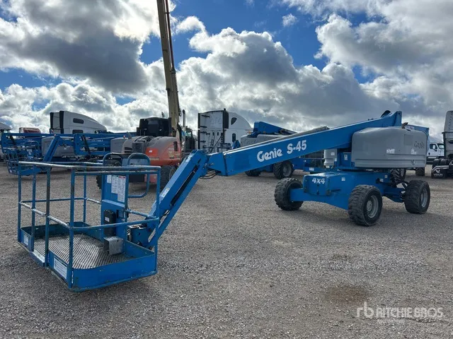 2014 Genie S-45 4WD Diesel Telescopic Boom Lift