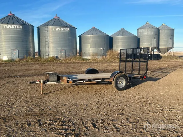 2016 Road Clipper Enterprises Inc. Diamond C 12 ft S/A Utility Trailer