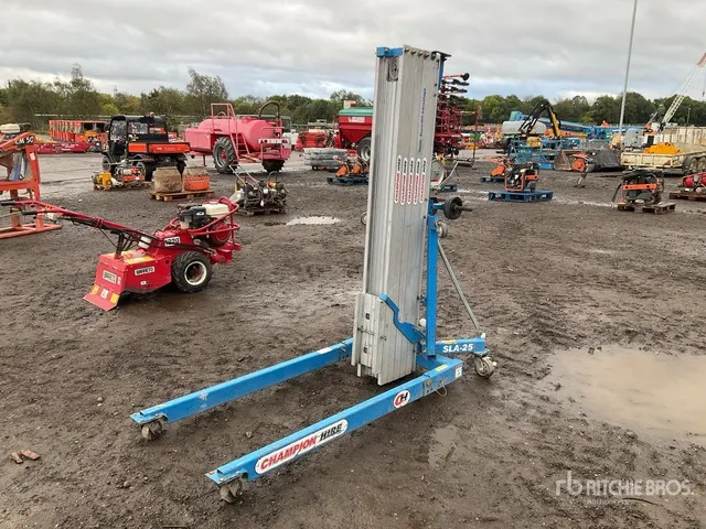 2014 Genie SLA-25 Material Hoist