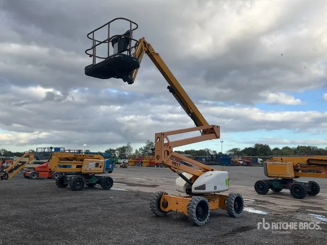 2015 Nifty-Lift HR17 4WD Diesel Articulating Boom Lift