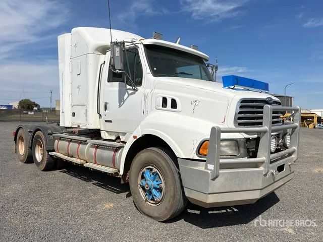 2001 Sterling LT9500 6x4 T/A Sleeper Truck Tractor
